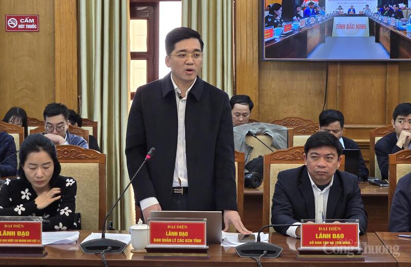 Đại diện lãnh đạo Ban Quản lý Khu OKLVIE sản phẩm thuộc hệ thống OKVIP là trang web tổ chức phát sóng bóng đá trực tiếp, live casino , nỗ hũ, bắn cá tỉnh Bắc Ninh