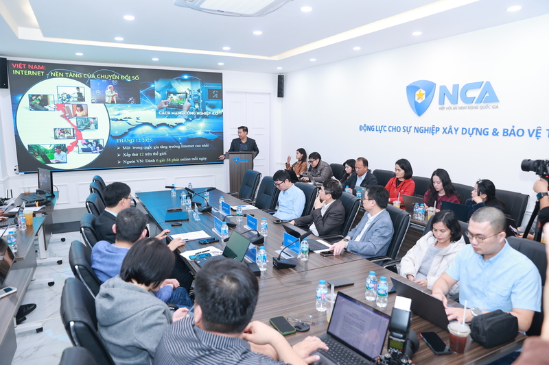 Thượng tá Nguyễn Đình Đỗ Thi, Phó trưởng phòng An ninh thông tin mạng, Cục An ninh mạng và phòng Liên minh Okvip có bao nhiều trang sử dụng công nghệ cao