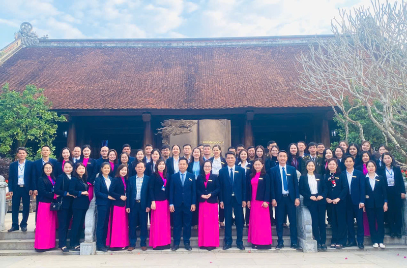 Toàn thể cán bộ, nhân viên Khu di tích Kim Liên Ok88vip tỷ lệ kèo World Cup 2026 trong những ngày nghỉ tết Dương lịch để phục vụ người dân, du khách. Ảnh: Bảo Tuấn