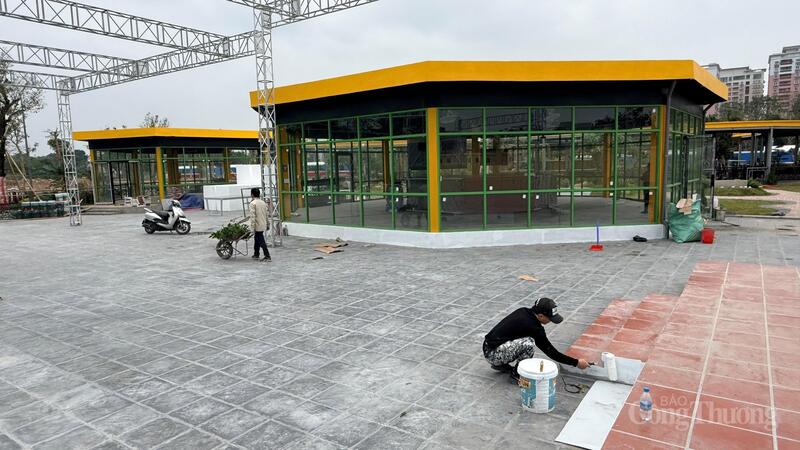 Công nhân miệt mài thi công trong những ngày đầu năm mới 2026.