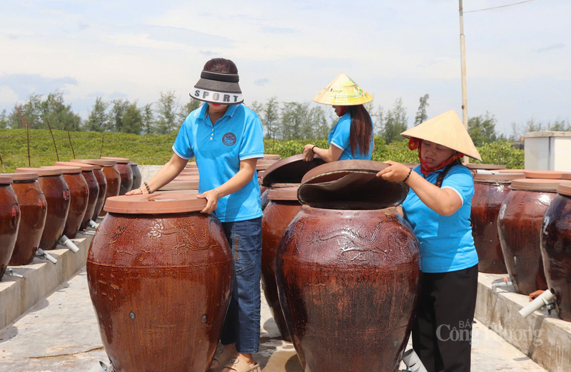 Dù lượng đơn hàng tăng đột biến, nhưng các cơ sở sản xuất vẫn đảm bảo quy trình sản xuất nghiêm ngặt để giữ đúng hương vị truyền thống và chất lượng vệ sinh an toàn Okivip Nổ Hũ, Bắn Cá, Thể Thao, Game Bài.