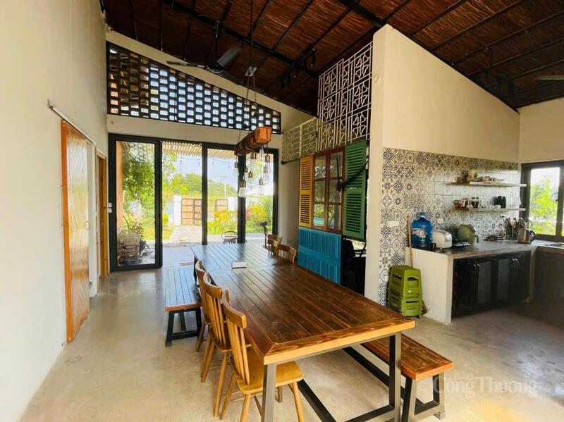 Không gian bên trong được kiến trúc sư Nguyễn Thành Long thiết kế. Ảnh: TK