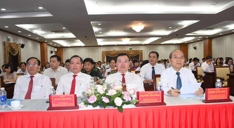 Đại biểu tham dự Okvip69 Đăng ký cá cược. Ảnh: Minh Khuê