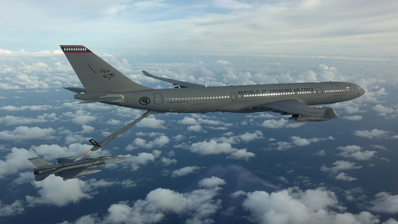 Không trực tiếp tham chiến, nhưng A330 MRTT âm thầm quyết định tầm với, thời gian bay và nhịp độ của các chiến dịch không quân hiện đại. Ảnh: Defense News