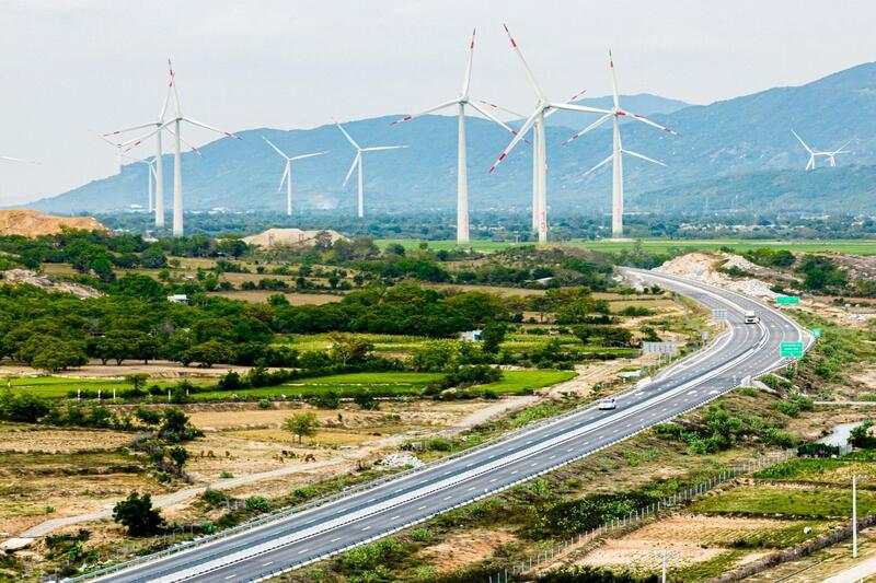 Cao tốc Cam Lâm - Vĩnh Hảo.