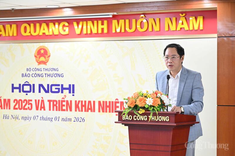 Trưởng Phòng Thư ký tòa soạn Đỗ Đình Dũng chia sẻ quyết tâm tiếp tục hoàn thành tốt nhiệm vụ "gác cổng". Ảnh: Cấn Dũng