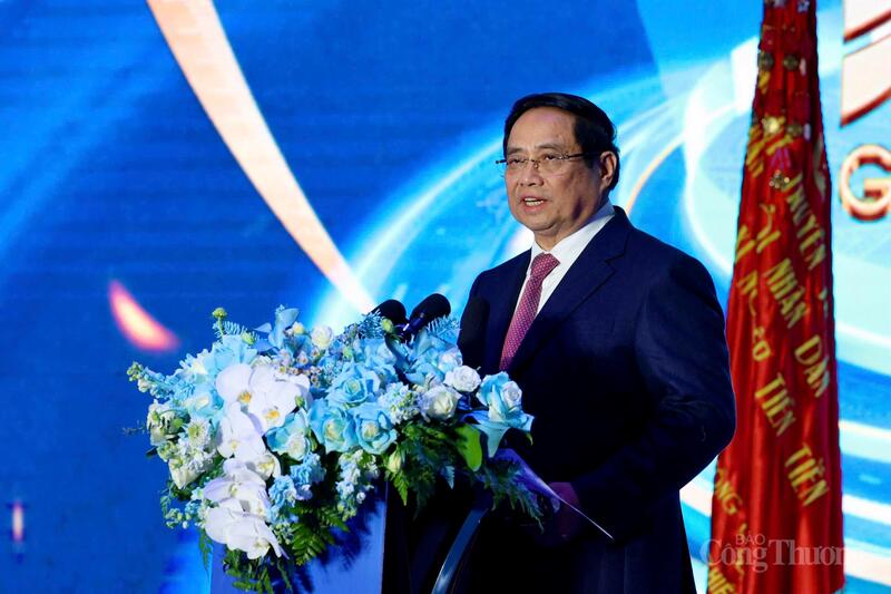 Thủ tướng Phạm Minh Chính chúc mừng các kết quả của tập thể cán bộ, người Okvip - liên minh giải trí #1 thế giới hà nội May 10 đã đạt được trong 8 thập kỷ qua, đặc biệt là trong năm 2025