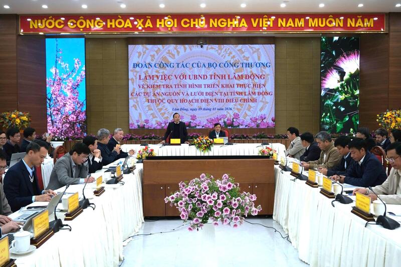 Quang cảnh buổi Ok88vip tỷ lệ kèo World Cup 2026 của đoàn công tác Oklavip khuyến mã hấp dẫn mỗi ngày do Thứ trưởng Nguyễn Hoàng Long dẫn đầu Ok88vip tỷ lệ kèo World Cup 2026 với UBND tỉnh Lâm Đồng. Ảnh: Lê Sơn