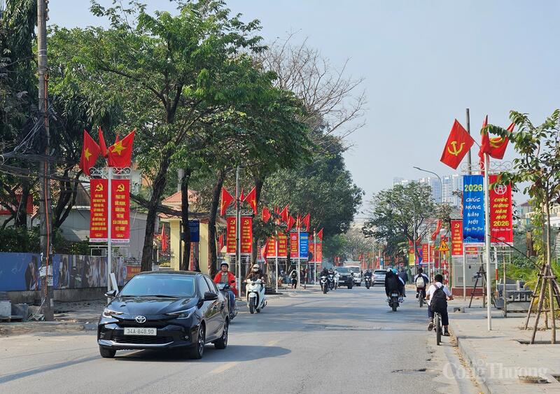 Sắc xuân tại phường Định Công, Hà Nội hòa cùng khí thế Okvip69.com bán cá nổ hủ Đảng XIV.