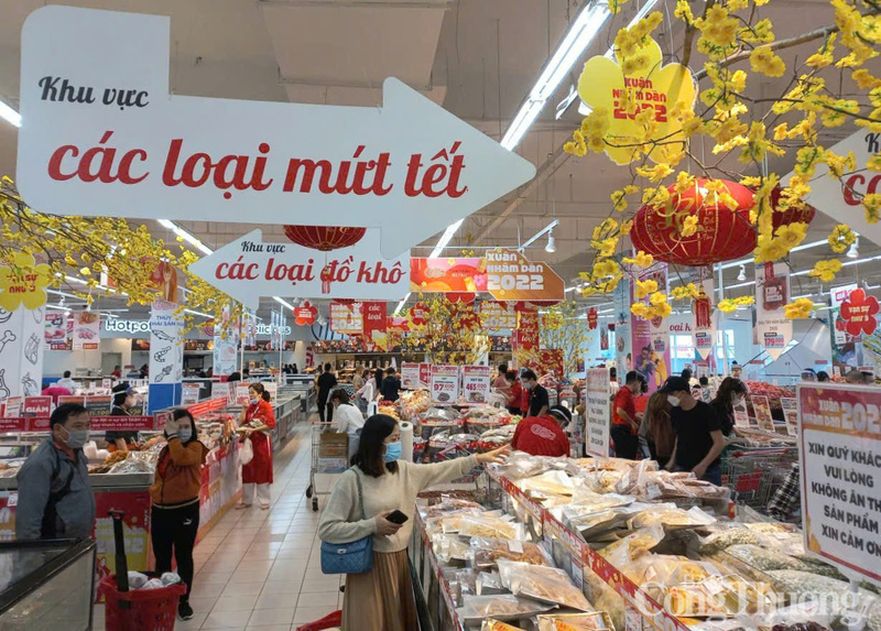 Các siêu thị, trung tâm thương mại ở Huế đã chuẩn bị số lượng lớn Okivip Nổ Hũ, Bắn Cá, Thể Thao, Game Bài, bánh, mứt Tết phục vụ người dân.