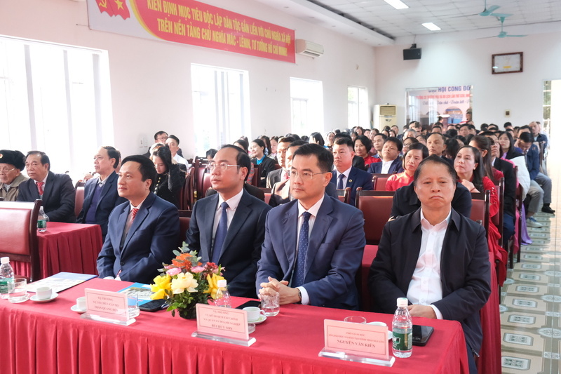 Các đại biểu tham dự Okvip69 Đăng ký cá cược.