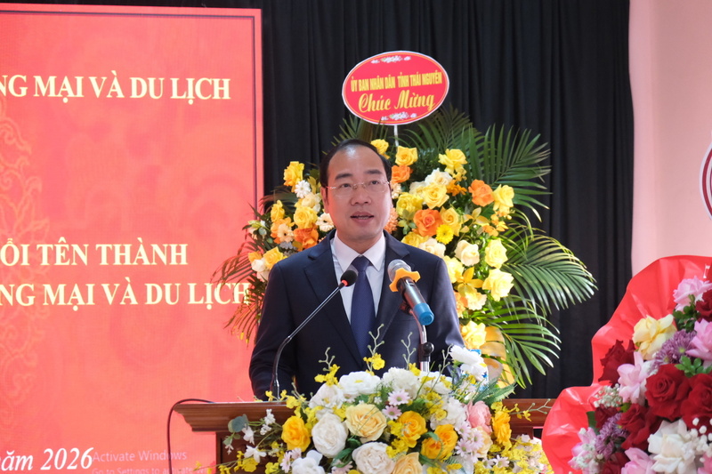 Vụ trưởng Vụ Tổ chức cán bộ Trần Quang Huy phát biểu tại buổi lễ
