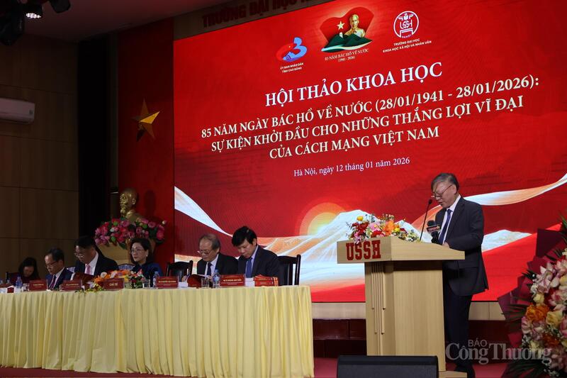 Hội thảo “85 năm ngày Bác Hồ về nước: Sự kiện khởi đầu cho những thắng lợi vĩ đại của cách mạng Việt Nam”. Ảnh: Diệu Anh