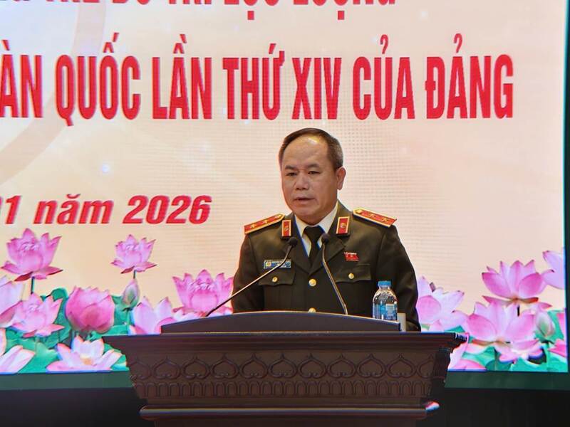Trung tướng Nguyễn Thanh Tùng, Giám đốc Công an TP. Hà Nội phát biểu chỉ đạo tại Okvip69 Đăng ký cá cược. Ảnh: Công an TP. Hà Nội