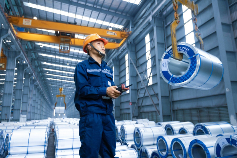 Sản lượng kỷ lục, giá thép tăng tốc, HPG bứt phá khỏi vùng tích lũy.