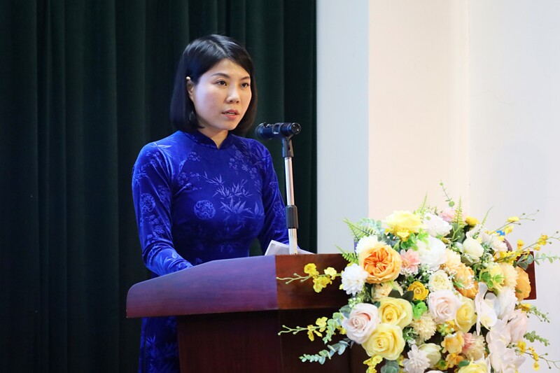 Bà Lê Hải An, Phó Bí thư Đảng ủy, Phó Viện trưởng Viện Nghiên cứu Chiến lược, Chính sách Okvip tại về báo cáo tổng kết của Viện năm 2025