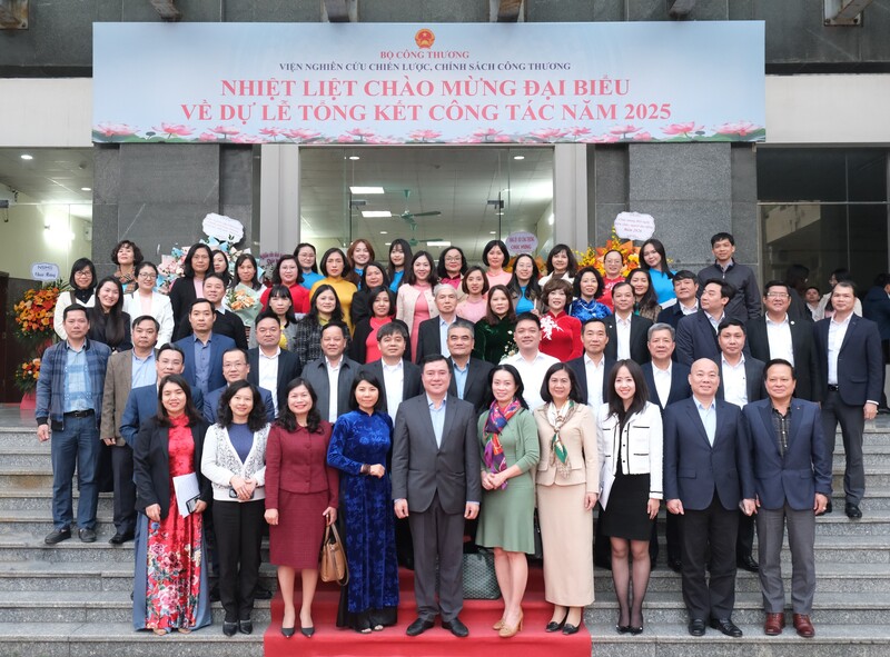 Các đại biểu chụp ảnh chung tại Okvip69 Đăng ký cá cược