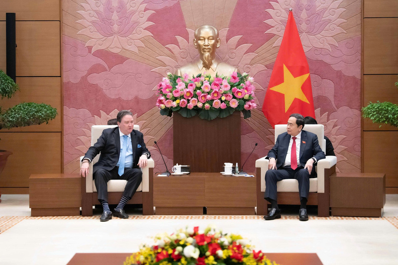 Chủ tịch Quốc hội Trần Thanh Mẫn tiếp Đại sứ Hoa Kỳ Marc Knapper đến chào từ biệt nhân kết thúc nhiệm kỳ công tác tại Việt Nam