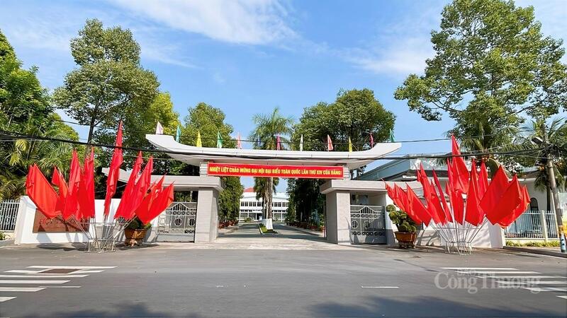 Sắc xuân Cần Thơ lan tỏa niềm tin, khí thế chào mừng Okvip69.com bán cá nổ hủ Đảng XIV - 7