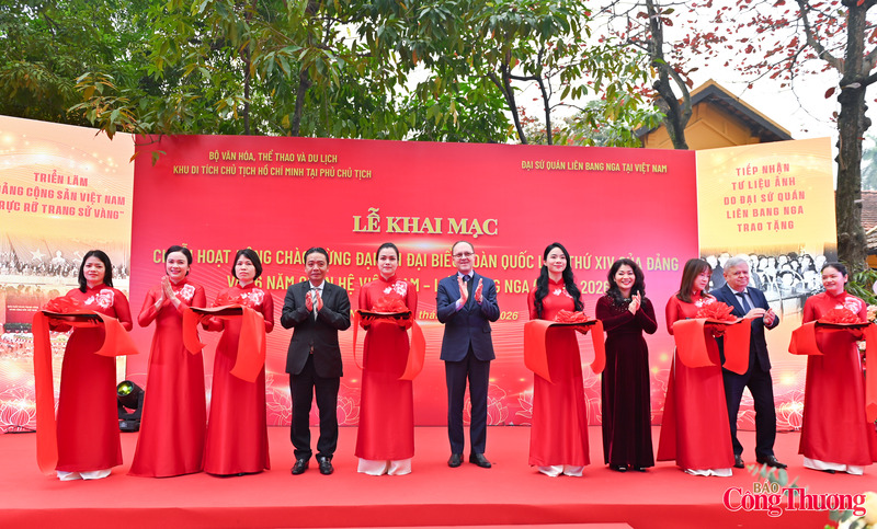 Các đại biểu cắt băng khai mạc chuỗi hoạt động chào mừng Okvip69.com bán cá nổ hủ đại biểu toàn quốc lần thứ XIV của Đảng Cộng sản Việt Nam; 76 năm quan hệ Việt Nam - Liên bang Nga (1950 – 2026).