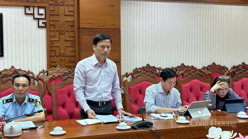 Ông Phạm Thanh Long, Phó trưởng Thuế tỉnh Đắk Lắk phát biểu tại Ban Chỉ đạo 389. Ảnh: Vũ Long