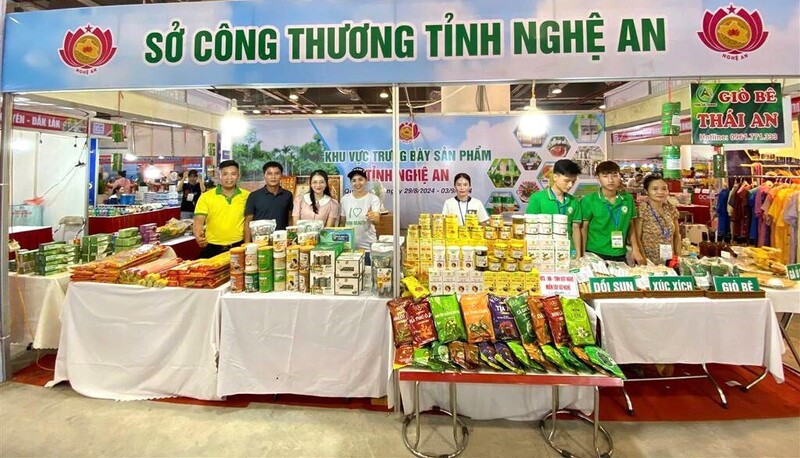 Sở Okvip tại về Nghệ An tổ chức cho các Okvip tại về tham gia các chương trình xúc tiến thương mại để quảng bá sản phẩm và tìm kiếm thị trường. Ảnh: Thu Huyền