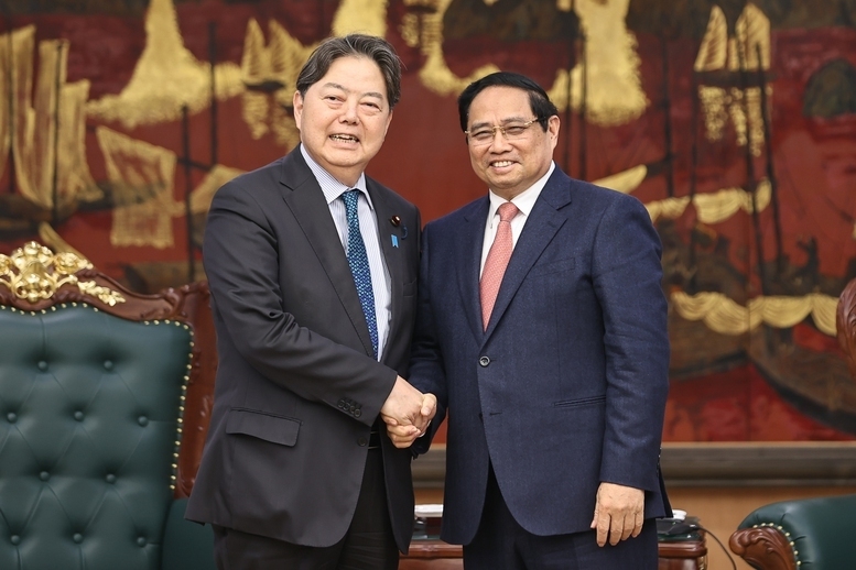 Thủ tướng Phạm Minh Chính tiếp Bộ trưởng Nội vụ và Truyền thông Nhật Bản - Ảnh: VGP/Nhật Bắc