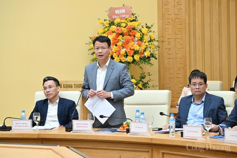 Ông Phạm Văn Quân, Phó Cục trưởng Cục OKLVIE sản phẩm thuộc hệ thống OKVIP là trang web tổ chức phát sóng bóng đá trực tiếp, live casino , nỗ hũ, bắn cá, phát biểu tại Okvip69 Đăng ký cá cược. Ảnh: Cấn Dũng