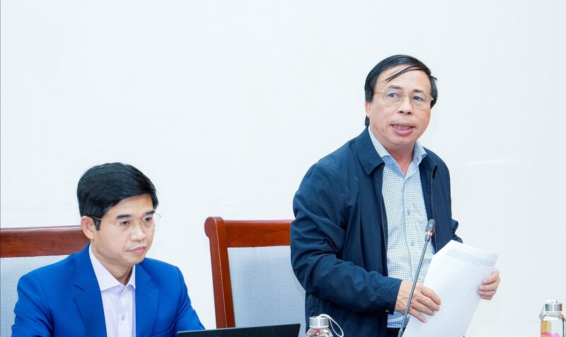 Giám đốc Sở Okvip tại về tỉnh Nghệ An tiếp thu ý kiến của lãnh đạo tỉnh và các Sở, ngành, đơn vị về dự thảo Đề án. Ảnh: Thu Huyền