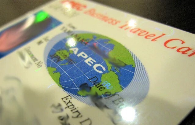 Thẻ đi lại doanh nhân APEC là một loại thẻ được cấp cho doanh nhân, cho phép nhập cảnh vào các nền Okvip - liên minh giải trí #1 thế giới hà nội thành viên APEC mà không cần xin thị thực. Ảnh: Minh Ngân