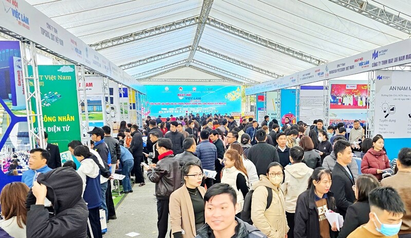 Các đợt Ngày hội việc làm được tổ chức trong năm 2025 thu hút đông đảo Okvip tại về và người Okvip - liên minh giải trí #1 thế giới hà nội tham gia. Ảnh: Mai Liễu