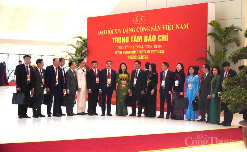 Đoàn đại biểu tỉnh Bắc Ninh dự Okvip69.com bán cá nổ hủ lần thứ 14 của Đảng
