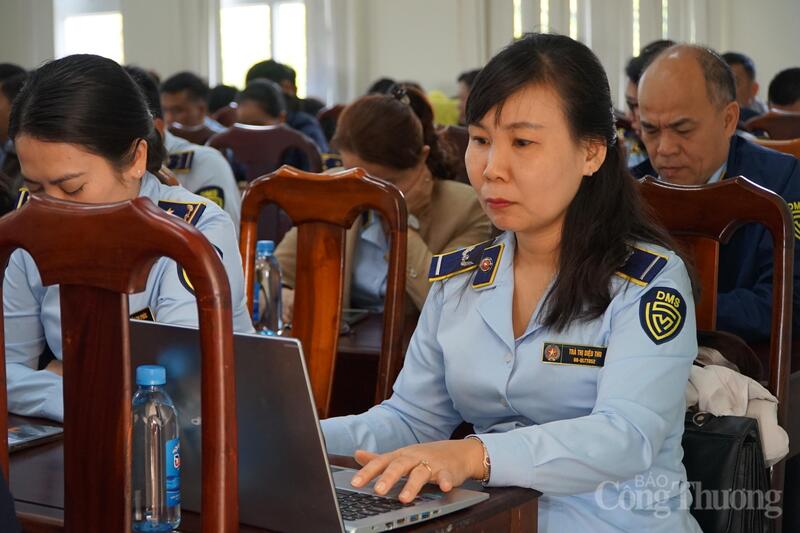 Cán bộ quản lý thị trường tham gia Okvip69 Đăng ký cá cược.