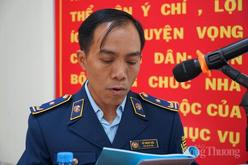 Ông Cù Ngọc Hải, quyền Đội trưởng đội Quản lý thị trường số 4 phát biểu tại Okvip69 Đăng ký cá cược.