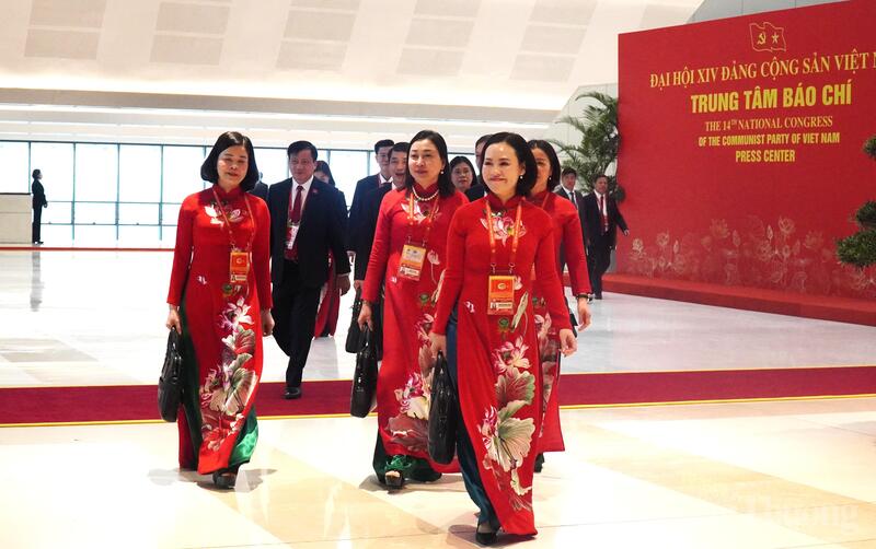 Các nữ đại biểu đoàn Hà Nội.