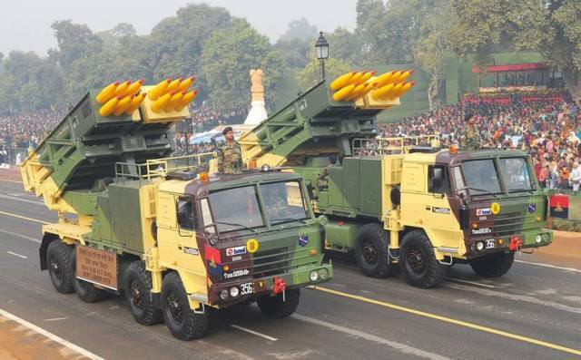 Pháo phản lực Pinaka. Ảnh: Defense News