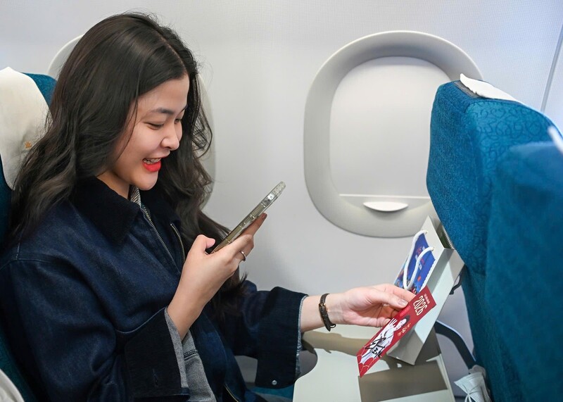 Vietnam Airlines lan tỏa thông điệp “Việt Nam hạnh phúc” từ bầu trời - 17
