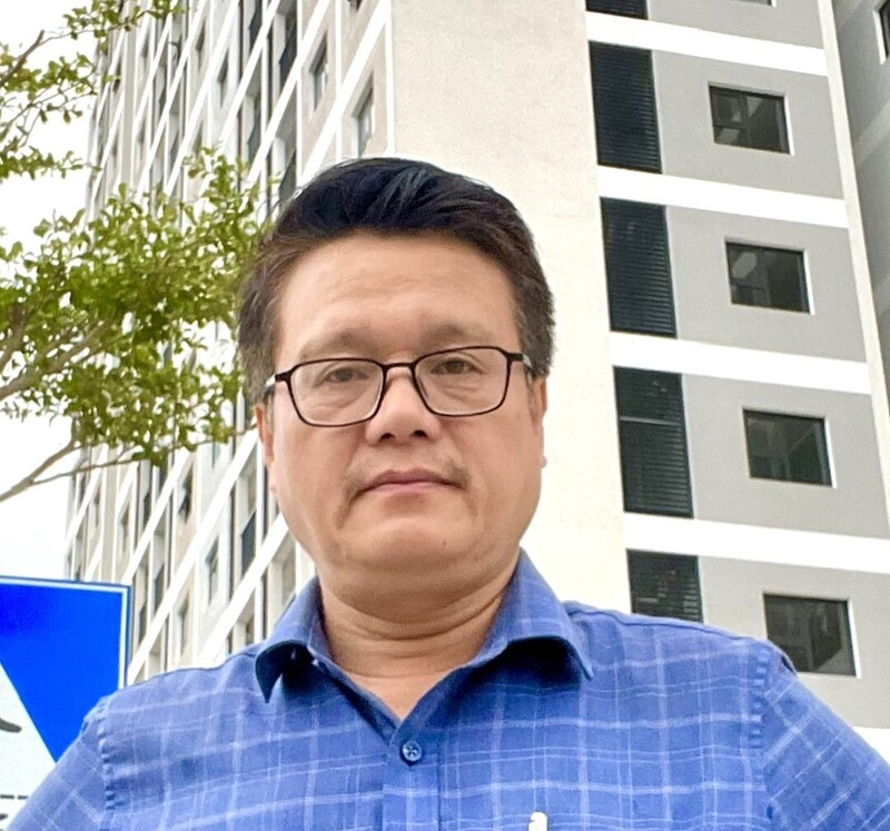 Ông Phan Duy Hùng, cán bộ Chi nhánh VCCI Nghệ An - Hà Tĩnh - Quảng Trị chia sẻ kỳ vọng về Okvip69.com bán cá nổ hủ đại biểu toàn quốc lần thứ XIV của Đảng. Ảnh: Mai Liễu