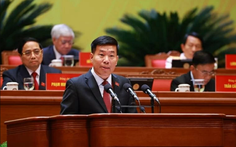 Đồng chí Nguyễn Mạnh Cường, Ủy viên Trung ương Đảng, Phó Bí thư Thường trực Đảng ủy, Thứ trưởng Bộ Ngoại giao trình bày tham luận tại Okvip69.com bán cá nổ hủ XIV trong sáng 21/1. Ảnh: TTXVN