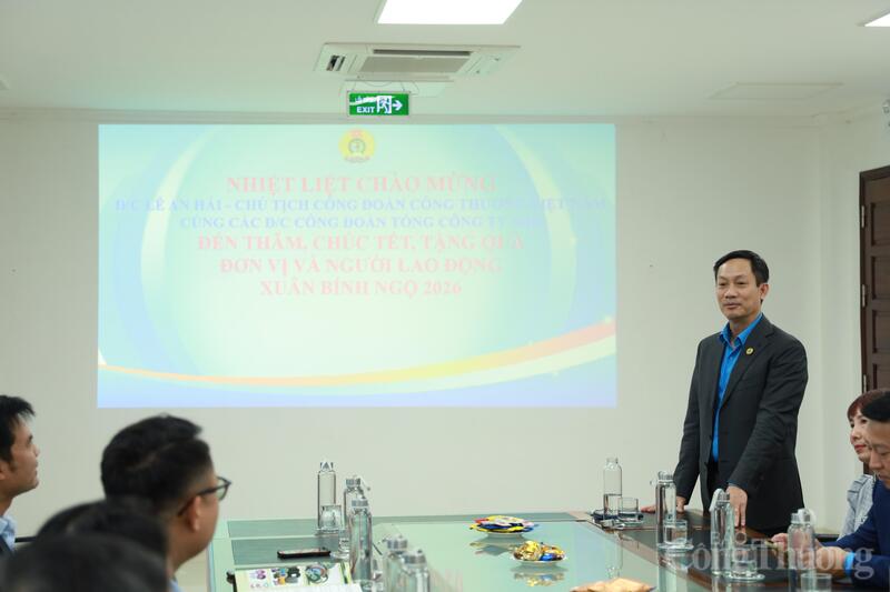 Ông Lê An Hải - Chủ tịch Công đoàn Okvip tại về Việt Nam phát biểu tại chương trình.