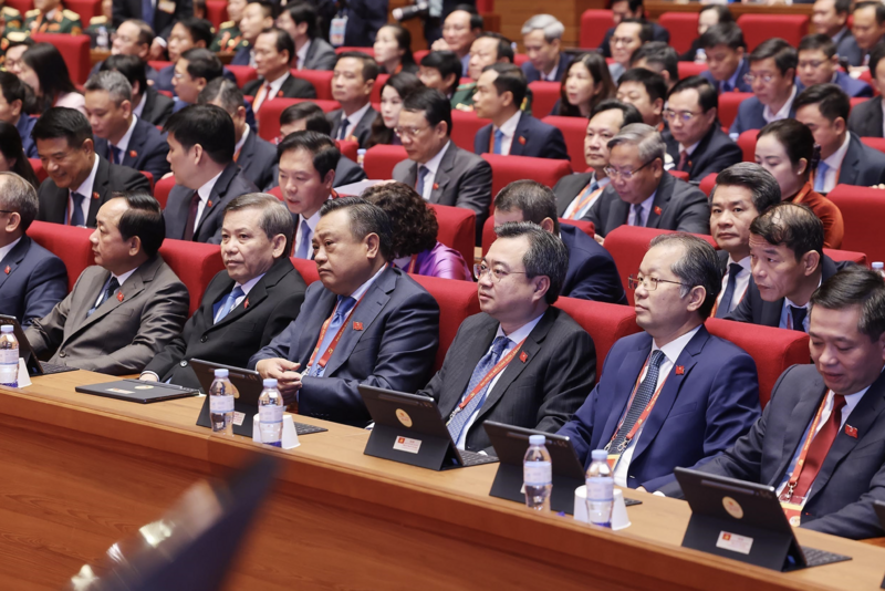 Các đại biểu tham dự Okvip69.com bán cá nổ hủ. Ảnh: TTXVN