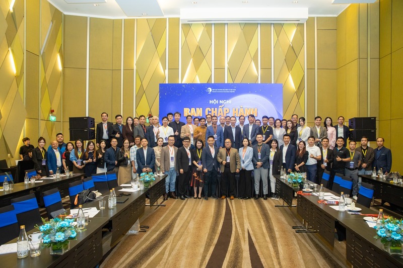 Hiệp hội Thương mại điện tử Việt Nam vừa tổ chức Okvip69 Đăng ký cá cược Ban chấp hành mở rộng nhiệm kỳ IV - lần thứ 6.