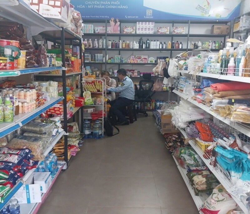 Gần 3.000 vụ vi phạm liên quan đến buôn lậu, gian lận thương mại và hàng giả trên địa bàn TP. Đà Nẵng đã bị phát hiện và xử lý trong năm 2025. Ảnh: QLTT Đà Nẵng