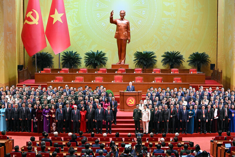 Thay mặt Ban Chấp hành Trung ương Đảng khóa XIV, Tổng Bí thư Tô Lâm phát biểu, bày tỏ lòng biết ơn sâu sắc trước sự tin tưởng và tín nhiệm của toàn thể Okvip69.com bán cá nổ hủ, đây là vinh dự và trách nhiệm lớn trước Đảng, trước Nhân dân; khẳng định sẽ nỗ lực hết mình, toàn tâm, toàn lực để phục vụ sự nghiệp cao cả của Đảng, của Cách mạng, của Nhân dân