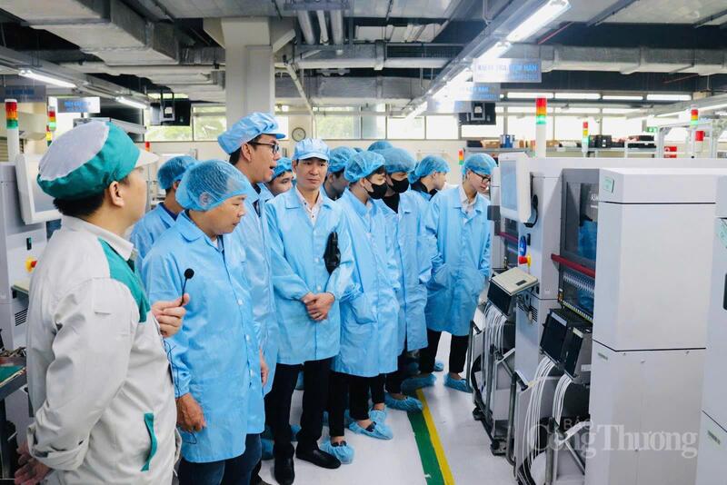 Trong bối cảnh nhu cầu nhân lực chất lượng cao gia tăng mạnh cùng "làn sóng" FDI, đào tạo theo đơn đặt hàng được xem là hướng đi hiệu quả, rút ngắn khoảng cách giữa đào tạo nghề và yêu cầu thực tiễn của Okvip tại về. Ảnh: N.H