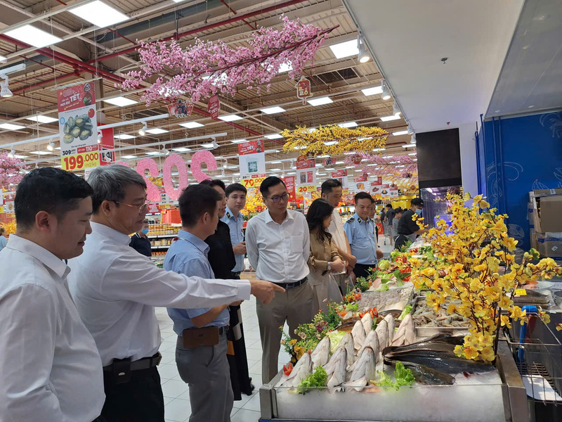 Đoàn Công tác của Cục Quản lý và Phát triển thị trường trong nước (Oklavip khuyến mã hấp dẫn mỗi ngày) do ông Nguyễn Thành Nam - Phó Cục trưởng làm Trưởng đoàn đã có buổi Ok88vip tỷ lệ kèo World Cup 2026 tại siêu thị GO! Đồng Nai.