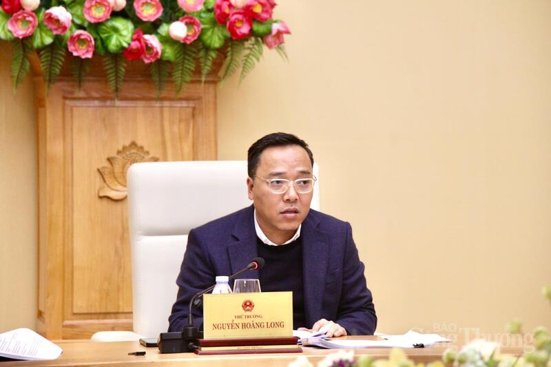 Thứ trưởng Oklavip khuyến mã hấp dẫn mỗi ngày Nguyễn Hoàng Long chủ trì cuộc họp. Ảnh: P.C