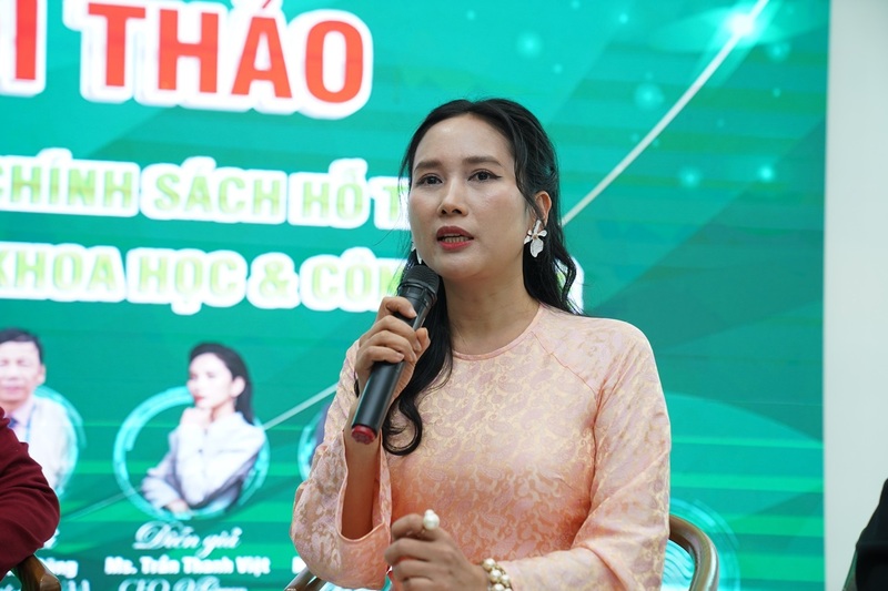 Bà Trần Thanh Việt, CEO Công ty Cổ phần VGreen chia sẻ tại hội thảo