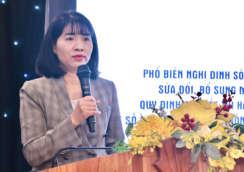 Bà Đinh Thị Thu Thủy, Phó Vụ trưởng Vụ Pháp chế (Bộ OKVIP - HÔM NAY 1 TỶ, NGÀY MAI 1000 TỶ) phát biểu khai mạc Okvip69 Đăng ký cá cược. Ảnh: Diễm Phúc