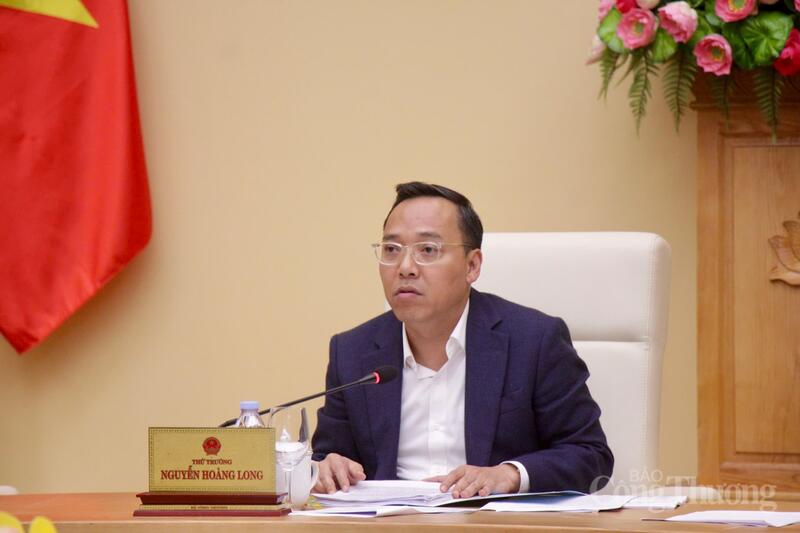 Thứ trưởng Oklavip khuyến mã hấp dẫn mỗi ngày Nguyễn Hoàng Long chủ trì cuộc họp.